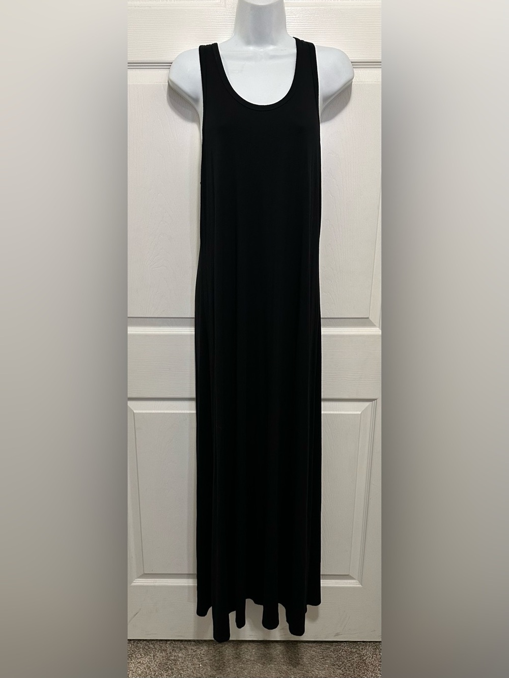 Karen Kane Black Sleeveless Maxi Dress